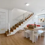 Oramas House - Pool & Terrace アパート